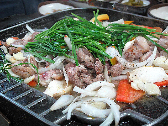 생오리가 좋은곳  아우성 생오리 전문점 .....
