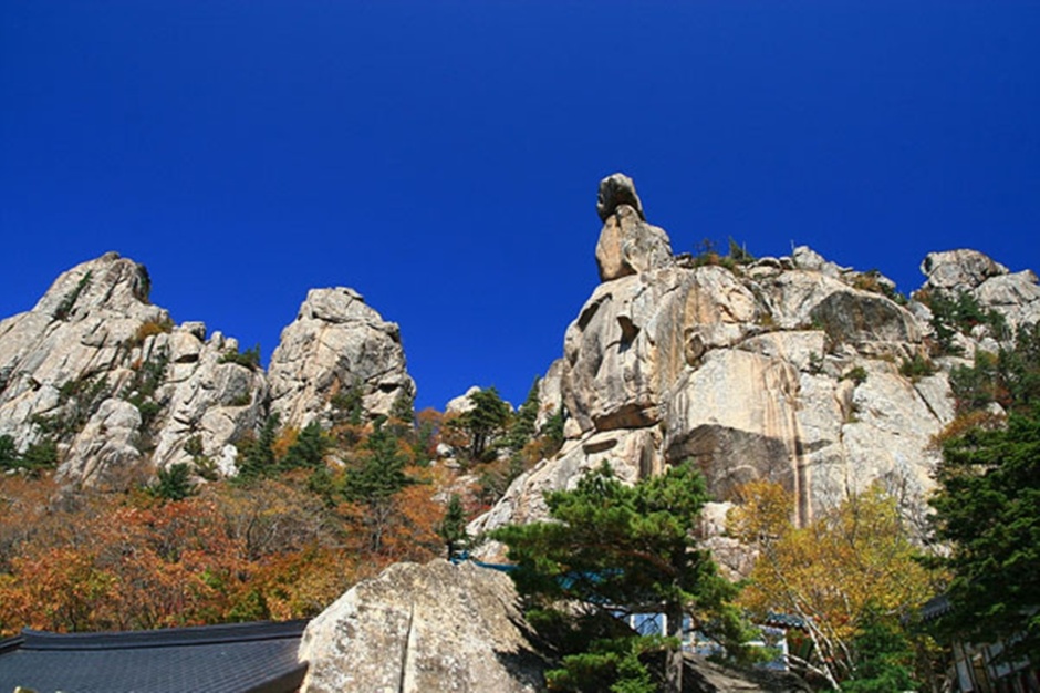 천년바위 이미지